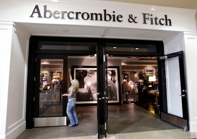 Abercrombie-Fitch-visual-merchandising-lojas-3